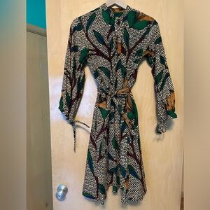 BEAUTIFUL Besida dress with removable belt and pockets! Size S